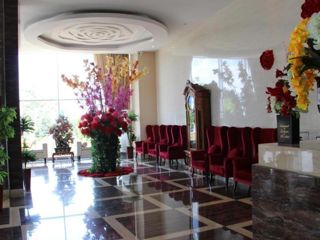 The Belagri Hotel And Convention Sorong Zewnętrze zdjęcie
