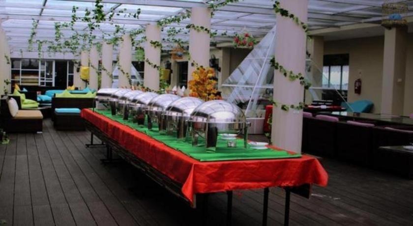 The Belagri Hotel And Convention Sorong Zewnętrze zdjęcie