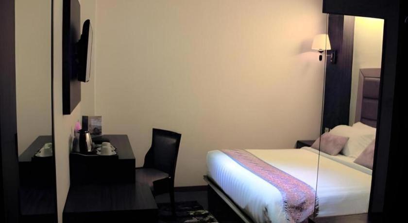 The Belagri Hotel And Convention Sorong Zewnętrze zdjęcie