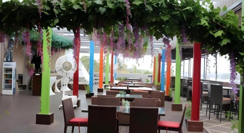 The Belagri Hotel And Convention Sorong Zewnętrze zdjęcie
