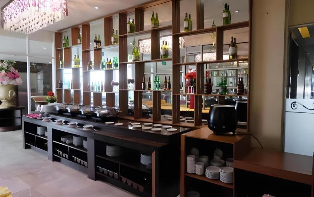 The Belagri Hotel And Convention Sorong Zewnętrze zdjęcie