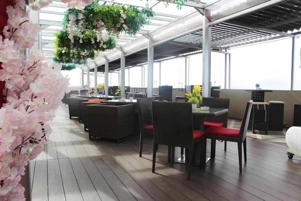 The Belagri Hotel And Convention Sorong Zewnętrze zdjęcie